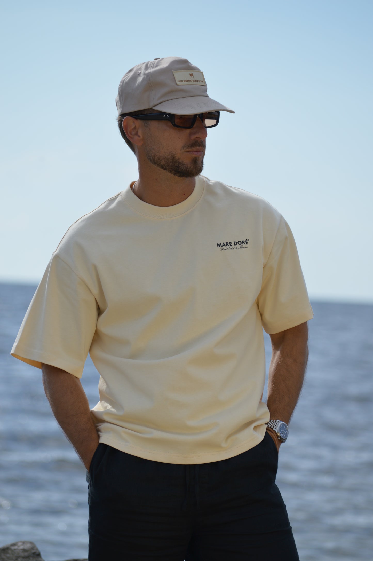 YACHT CLUB UNISEX RELAXED FIT T-SHIRT
