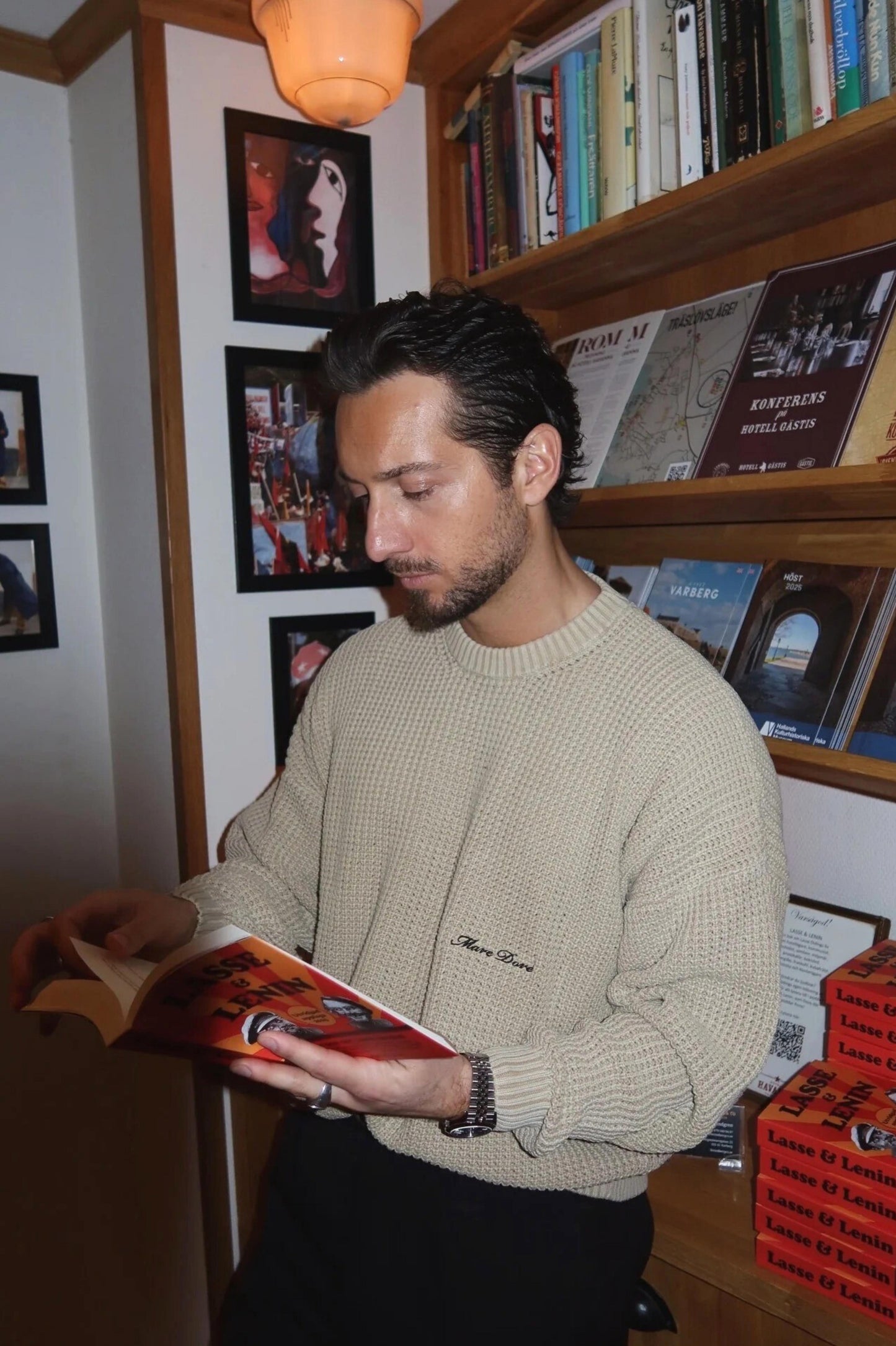 SIGNATURE UNISEX KNITWEAR