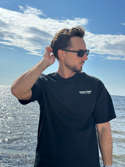 YACHT CLUB UNISEX RELAXED FIT T-SHIRT