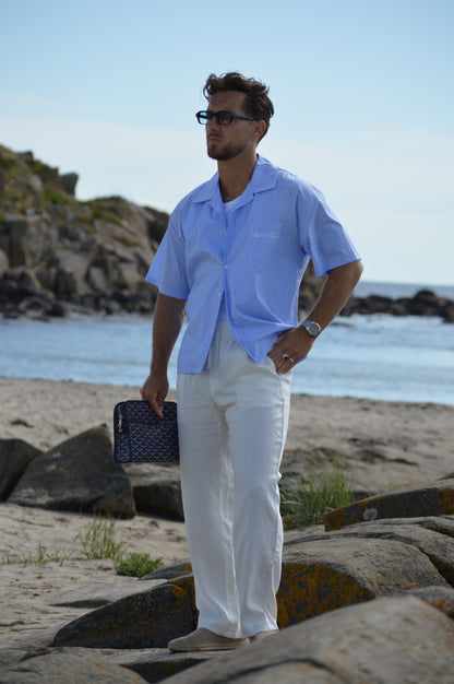 SIGNATURE SHORT SLEEVE SHIRT IN BLUE