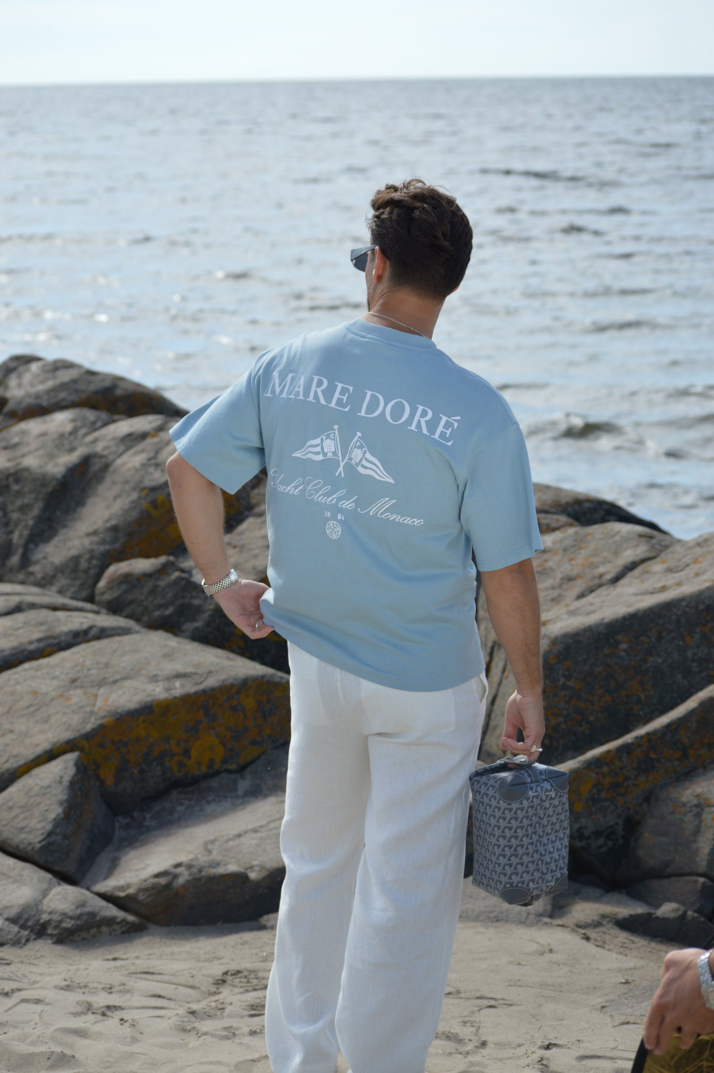 YACHT CLUB UNISEX RELAXED FIT T-SHIRT