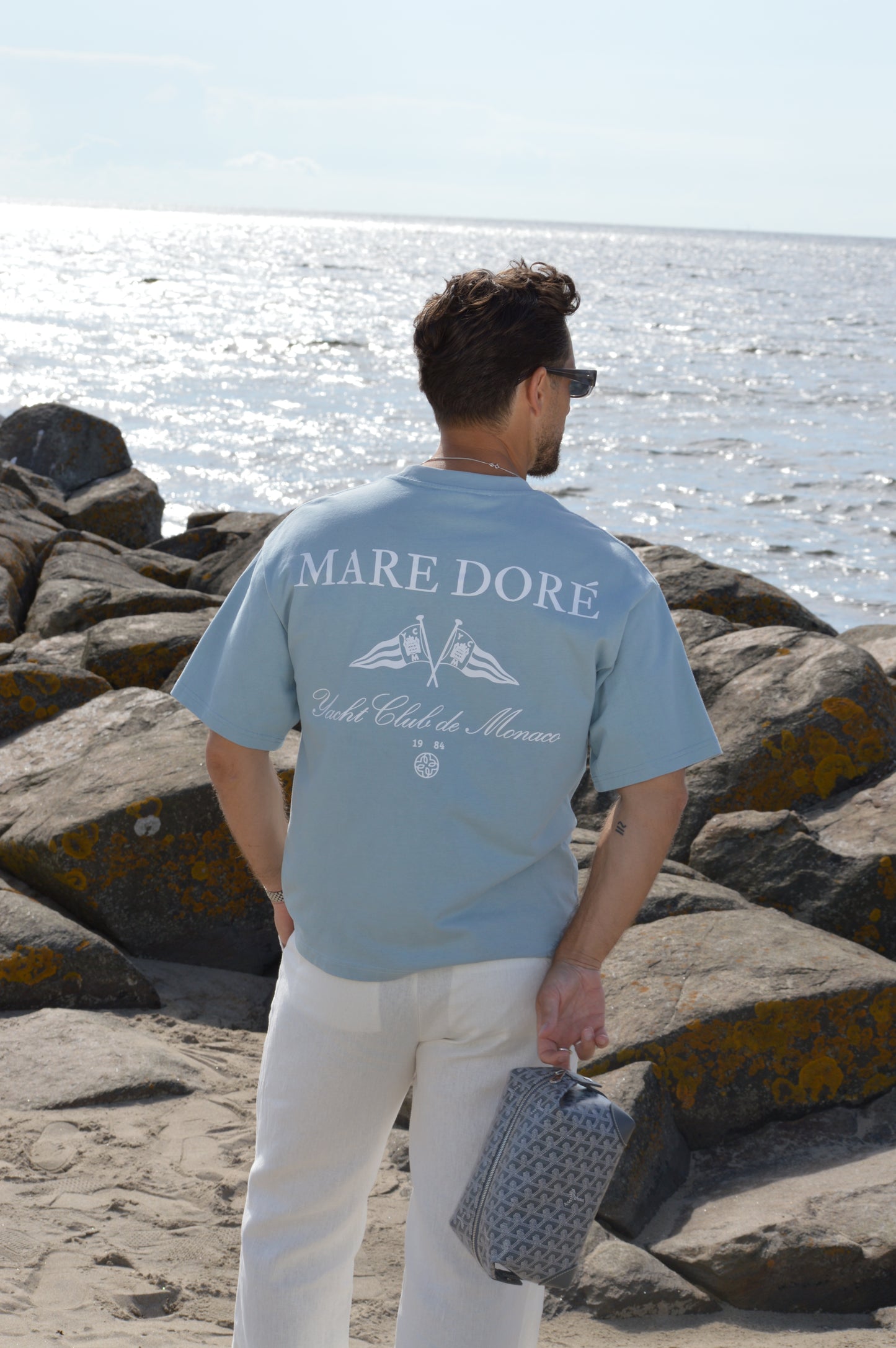 YACHT CLUB UNISEX RELAXED FIT T-SHIRT