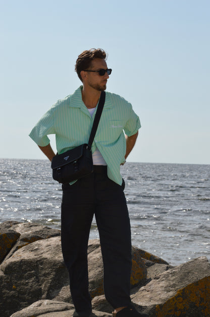 SIGNATURE SHORT SLEEVE SHIRT IN GREEN